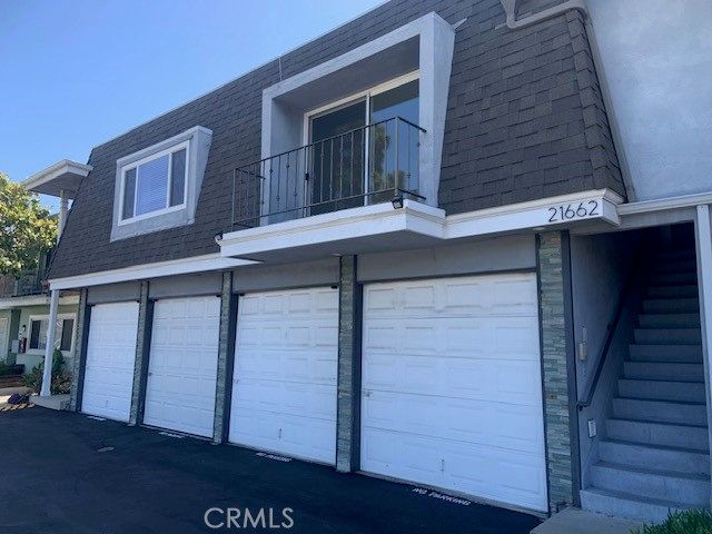 21662 Brookhurst, Huntington Beach, CA 92646