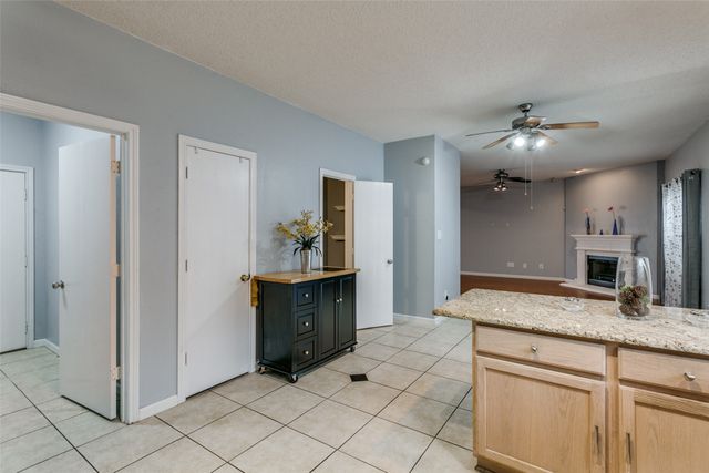 307 Pointer Place, Arlington, TX 76002