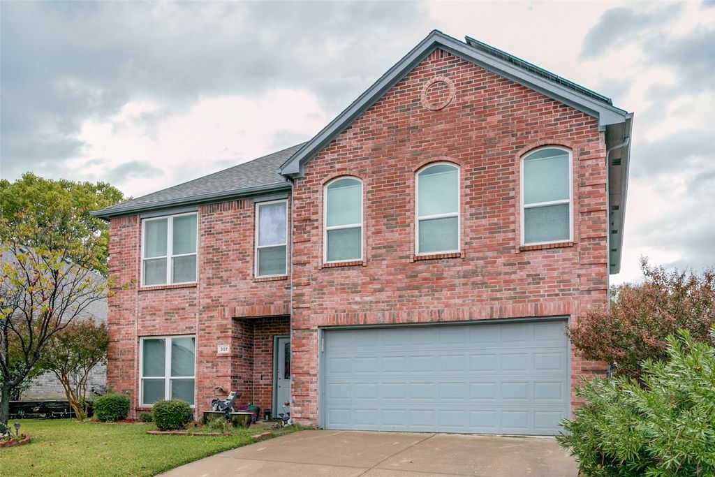307 Pointer Place, Arlington, TX 76002