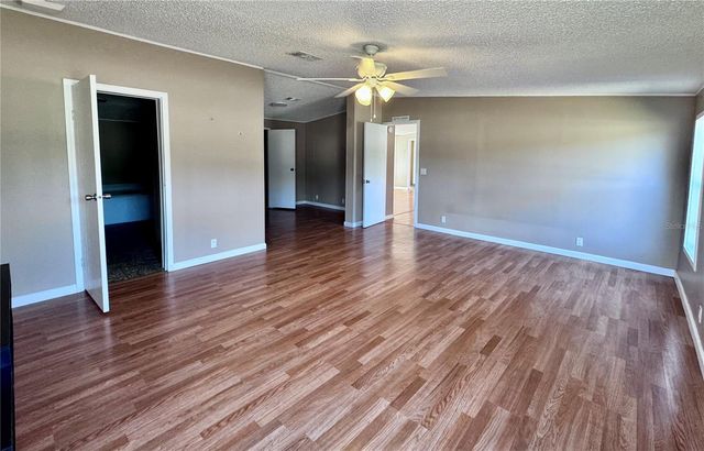 4300 MEADOW RIDGE AVENUE, Mulberry, FL 33860