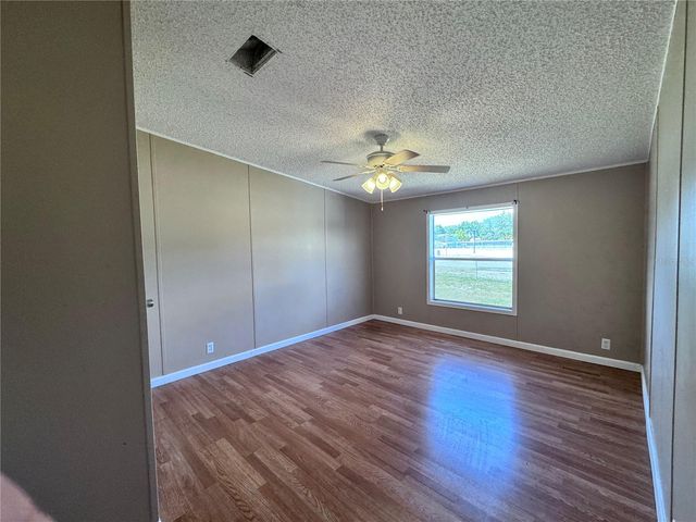 4300 MEADOW RIDGE AVENUE, Mulberry, FL 33860