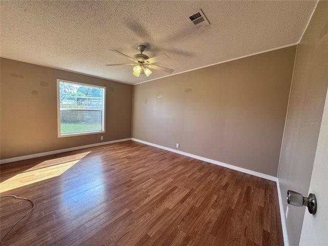 4300 MEADOW RIDGE AVENUE, Mulberry, FL 33860