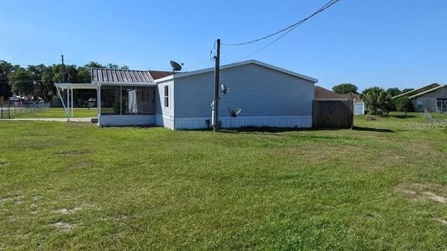 4300 MEADOW RIDGE AVENUE, Mulberry, FL 33860