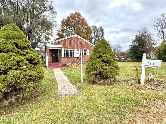123 Randolph Avenue, Jonesville, VA 24263