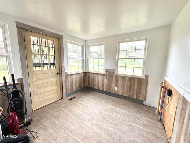 123 Randolph Avenue, Jonesville, VA 24263