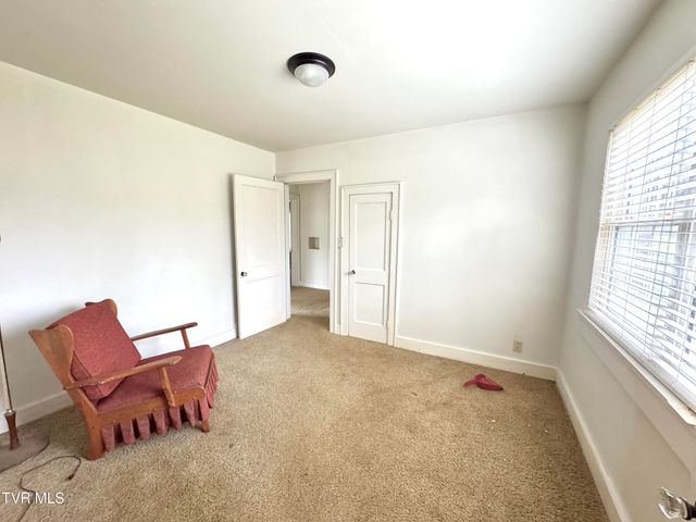 123 Randolph Avenue, Jonesville, VA 24263