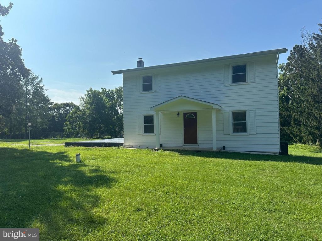 335 OLD PAPER MILL RD, Newark, DE 19711