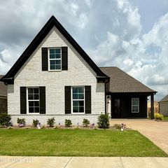 768 Coahoma Court, Nesbit, MS 38651