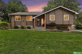 653 S 212 Street, Omaha, NE 68022