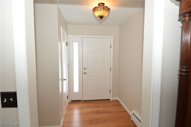 2405 Weymouth Road, Hinckley, OH 44233