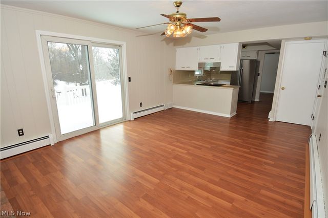 2405 Weymouth Road, Hinckley, OH 44233