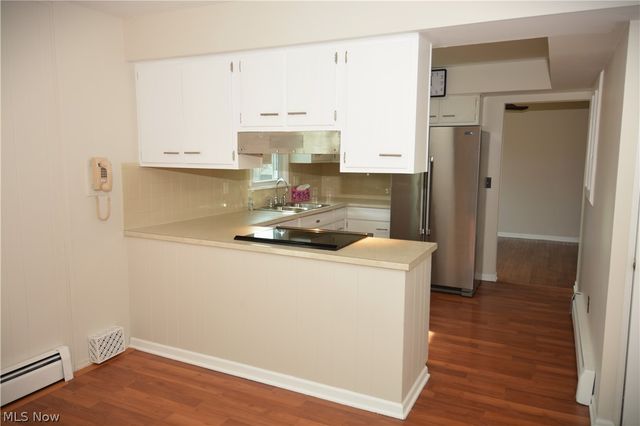 2405 Weymouth Road, Hinckley, OH 44233