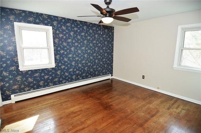 2405 Weymouth Road, Hinckley, OH 44233