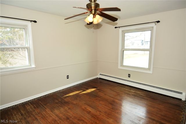 2405 Weymouth Road, Hinckley, OH 44233