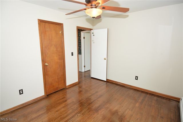 2405 Weymouth Road, Hinckley, OH 44233