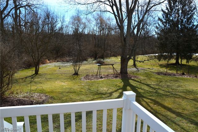 2405 Weymouth Road, Hinckley, OH 44233