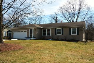 2405 Weymouth Road, Hinckley, OH 44233