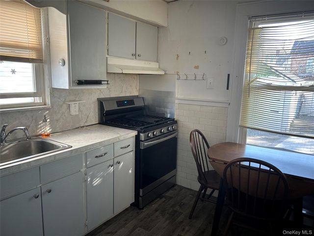 92-14 219th Street, Queens Village, NY 11428