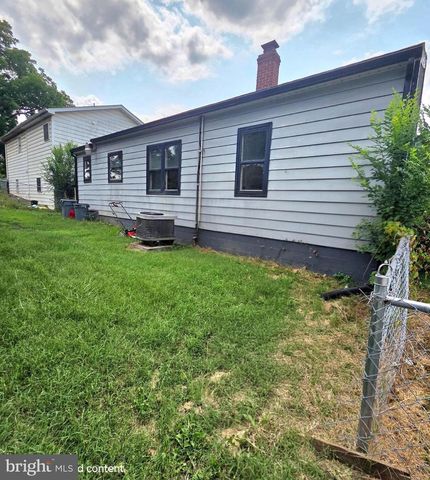 357 HEDRICK AVE, Martinsburg, WV 25405