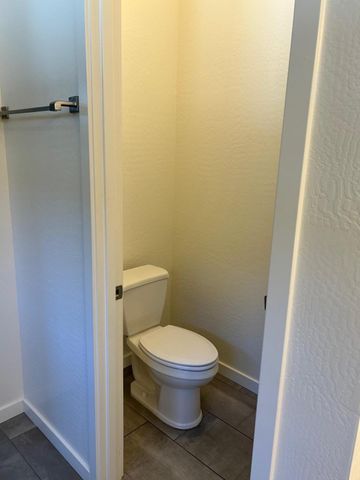 1141 E La Mirada Drive, Phoenix, AZ 85042