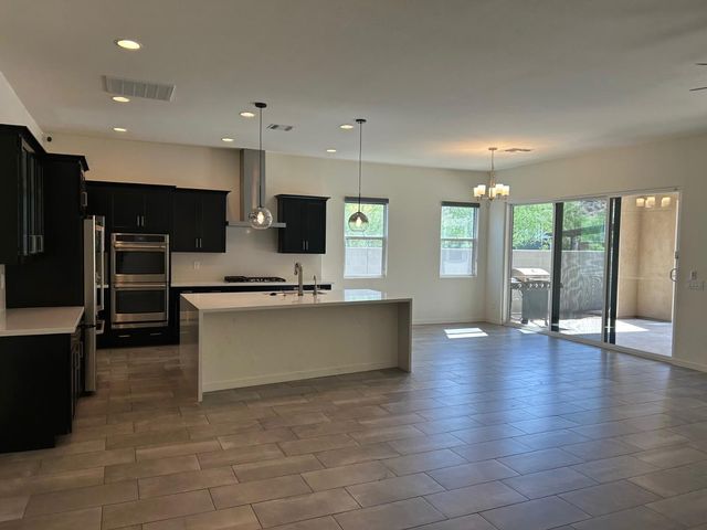 1141 E La Mirada Drive, Phoenix, AZ 85042