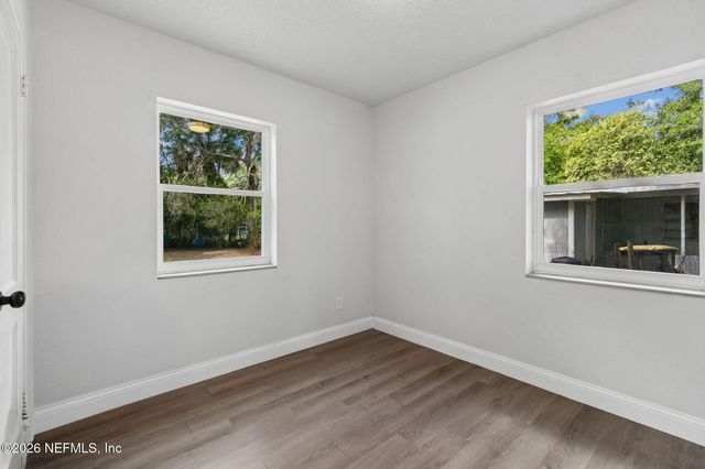 3524 CENTERHILL Drive N, Jacksonville, FL 32254