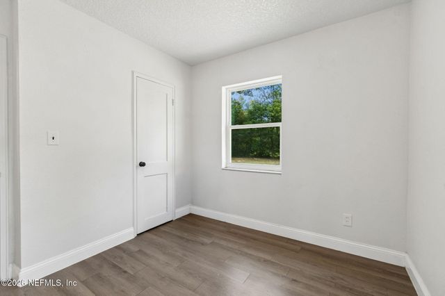 3524 CENTERHILL Drive N, Jacksonville, FL 32254