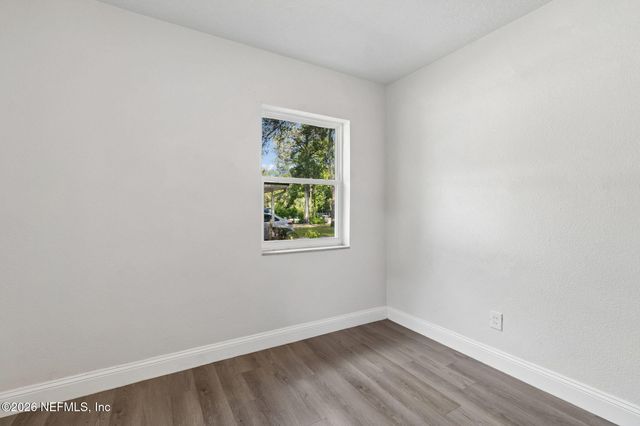 3524 CENTERHILL Drive N, Jacksonville, FL 32254