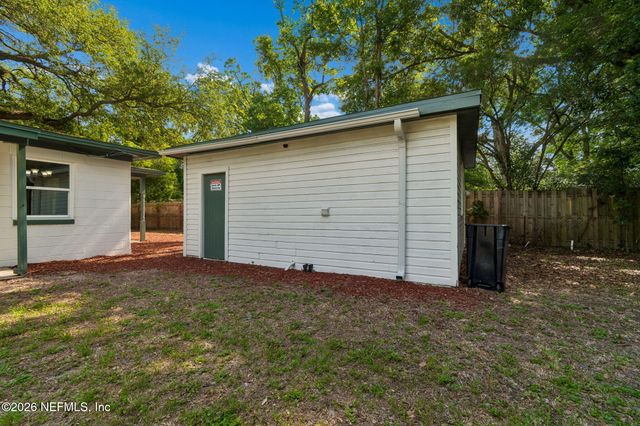 3524 CENTERHILL Drive N, Jacksonville, FL 32254