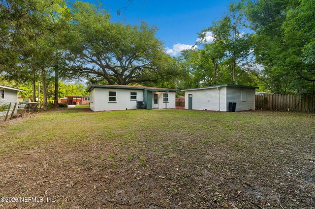 3524 CENTERHILL Drive N, Jacksonville, FL 32254