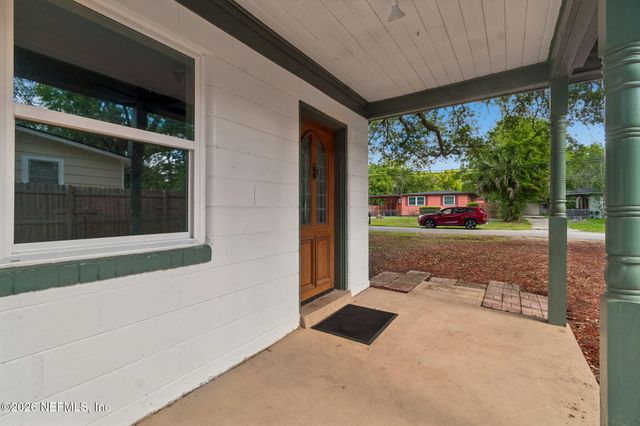 3524 CENTERHILL Drive N, Jacksonville, FL 32254