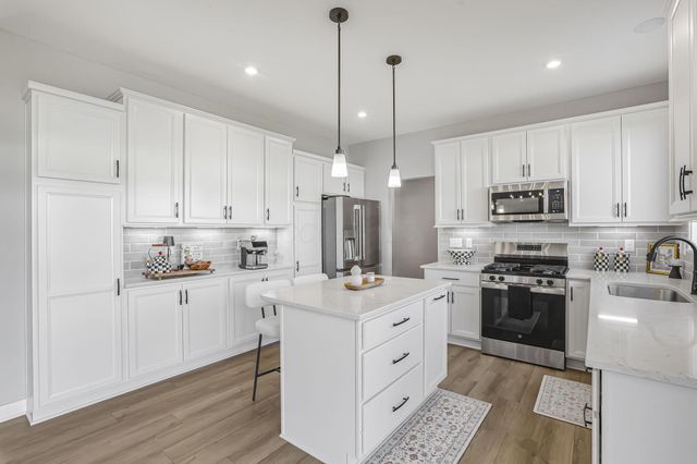 6076 Honey Farm Way, Grove City, OH 43123