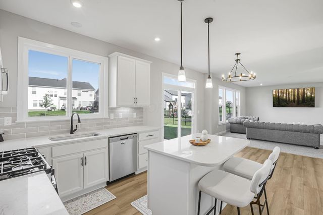 6076 Honey Farm Way, Grove City, OH 43123