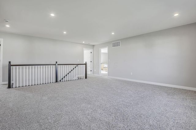 6076 Honey Farm Way, Grove City, OH 43123