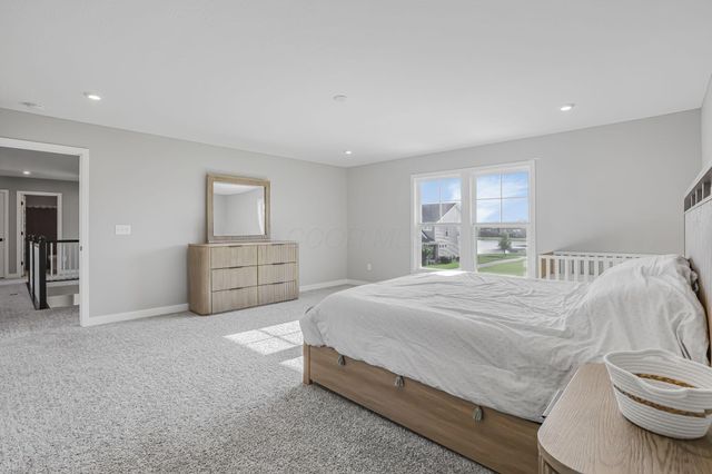 6076 Honey Farm Way, Grove City, OH 43123