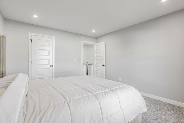 6076 Honey Farm Way, Grove City, OH 43123