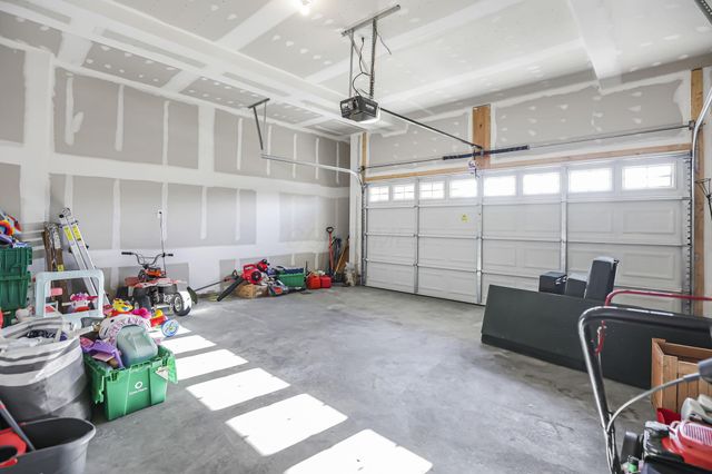 6076 Honey Farm Way, Grove City, OH 43123