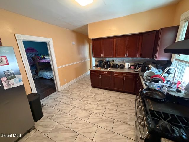131 Furman Street, Schenectady, NY 12304