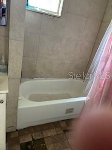 8310 N HILLSBOROUGH LANE, Tampa, FL 33604