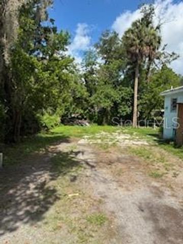 8310 N HILLSBOROUGH LANE, Tampa, FL 33604
