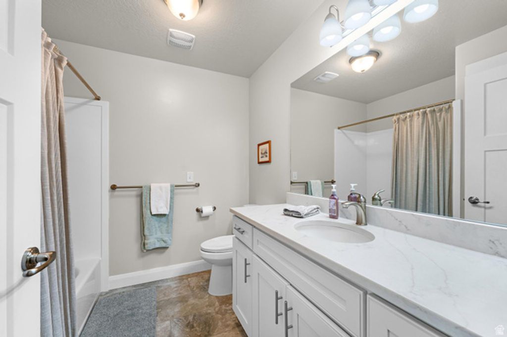 Image 18 of property listing at 417 N MALLARD DR #D, Vineyard, UT 84059