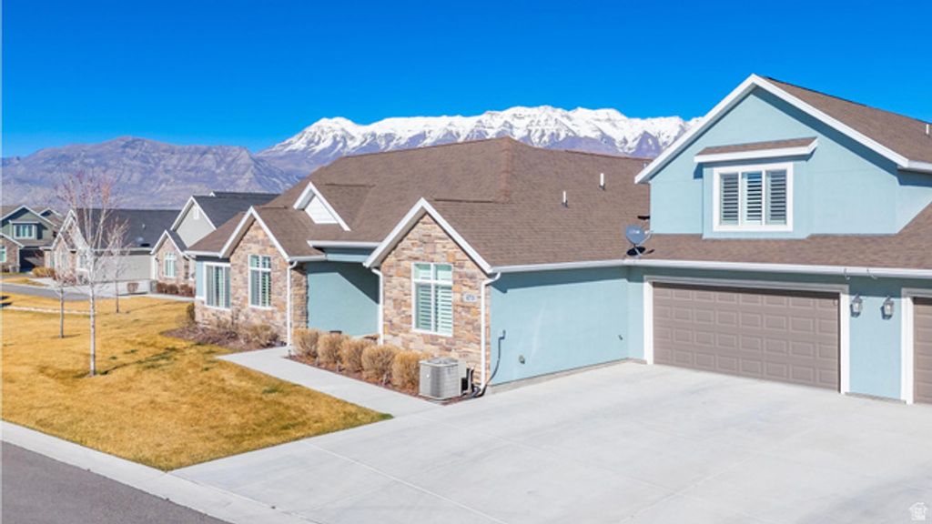 Image 29 of property listing at 417 N MALLARD DR #D, Vineyard, UT 84059