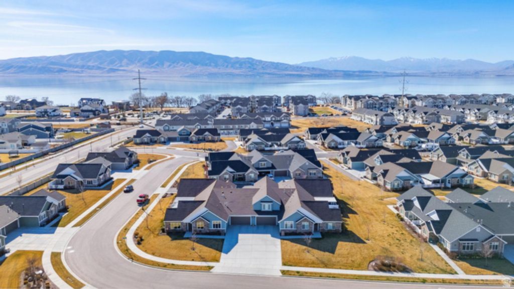 Image 32 of property listing at 417 N MALLARD DR #D, Vineyard, UT 84059