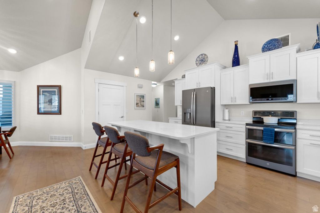 Image 8 of property listing at 417 N MALLARD DR #D, Vineyard, UT 84059