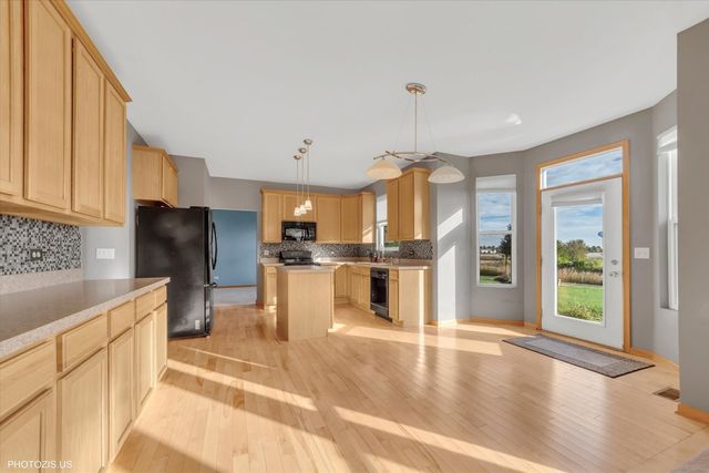 24525 Champion Drive, Plainfield, IL 60585