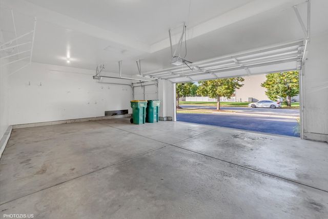 24525 Champion Drive, Plainfield, IL 60585