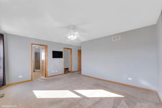 24525 Champion Drive, Plainfield, IL 60585