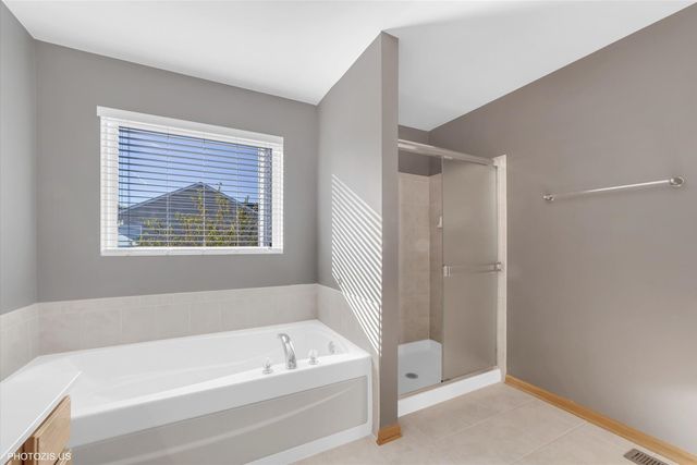 24525 Champion Drive, Plainfield, IL 60585