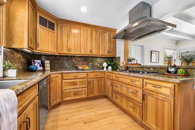 2 Ortalon Avenue, Santa Cruz, CA 95060