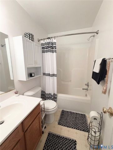 7016 Narragansett Ct, Hanover, VA 23111